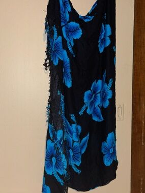 Black & Blue Floral Swim Cover-Up Sarong